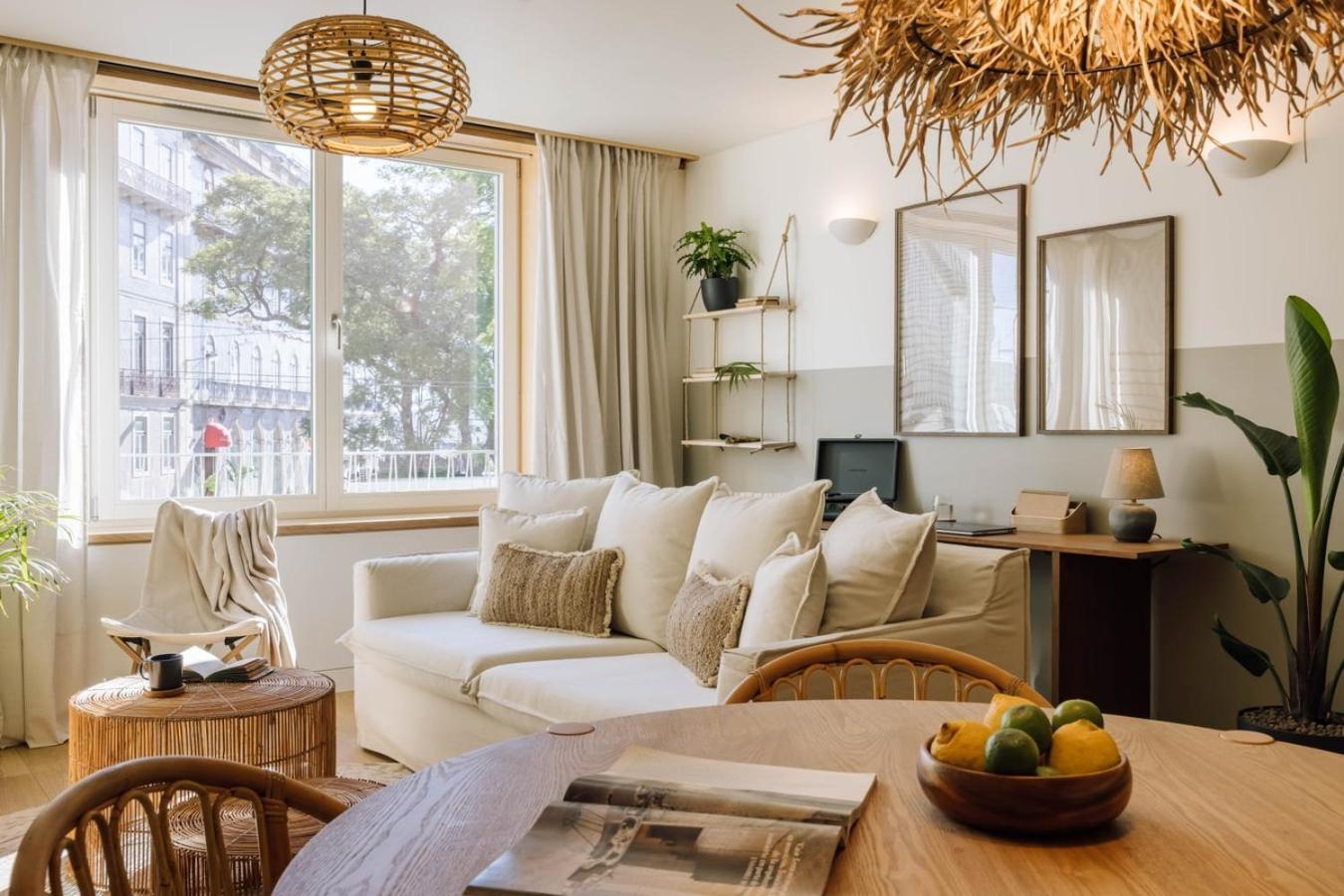 Saleh - 2 Bedrooms, Pool, Gym, Terrace In Santos * Lisboa